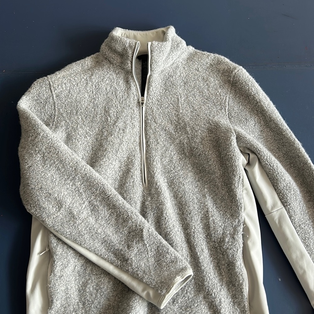 Lululemon men’s half zip